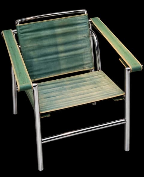 Green sling chair